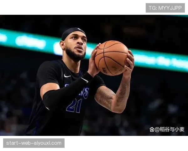 霍姆格伦续约后角色加重 攻防两端贡献持续增长